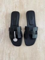 Hermés Oran Sandal "Full Black"
