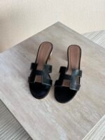 Hermés Oran Heels "Classic Black with White contrast stitching"