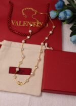 V logo Signature Nacklace & Earrings - Image 2
