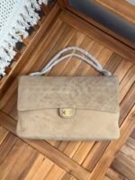 Chanel Maxi Souplissimo Flap Bag In Suede Calfskin with gold-tone hardware - Image 8