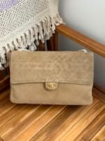 Chanel Maxi Souplissimo Flap Bag In Suede Calfskin with gold-tone hardware - Image 9