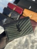 Saint Laurant Cassandre Matelassè envelope wallets - Image 6