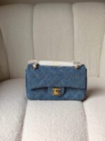 Chanel Souplissimo Maxi Flap Bag (19cm) - Image 3