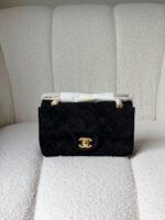 Chanel Souplissimo Maxi Flap Bag (19cm) - Image 2