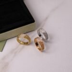 VanCleef & Arpels   Perlée diamonds ring, 3 rows