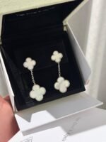 VanCleef & Arpels  Magic Alhambra earrings, 2 motifs 18K yellow gold & white Gold plated - Image 4