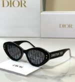 Dior Pacific B1U Bold Butterfly-Shaped Sunglasses - Image 2