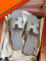 Hermès Oasis Flats