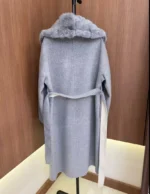 Loro Piana Cashmere/Wool Coat with Fur Collar - Image 5