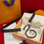 LOUIS VUITTON — LV Circle Chain Belt - Image 10