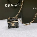 Chanel Quilted Vanity Case Chain Belt - Image 5
