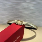 Roger Vivier Flower Strass Belt - Image 6
