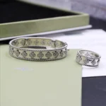 Van Cleef Wide Clover Ring and Bracelet Set - Image 2