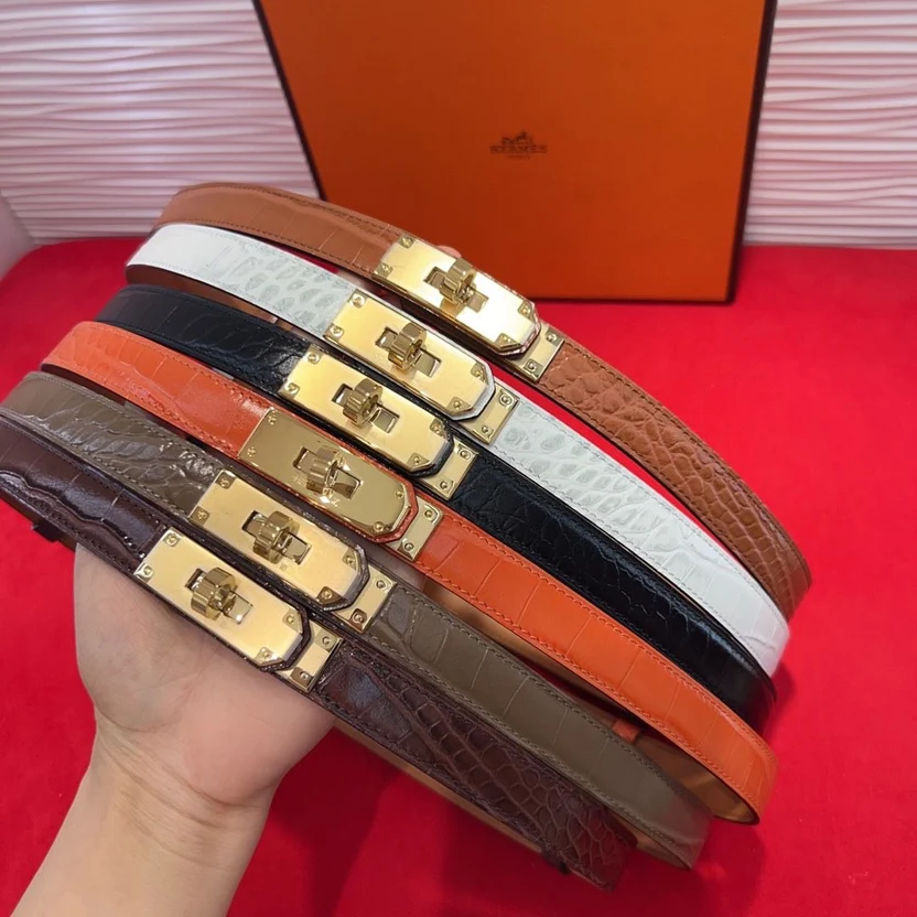8fd66395-e718-4cf7-85ca-afc35ddfd277_aeb07df8-a4a9-4153-9425-282ae998c52e Hermès Kelly Crocodile Embossed Leather Belt - Image 1