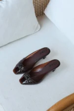 Chloé Knotted Patent Leather - Image 2