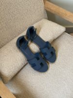 Hermès Chypre Sandal - Image 11