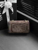 CHANEL Quilted Chain Flap Bag - Image 9