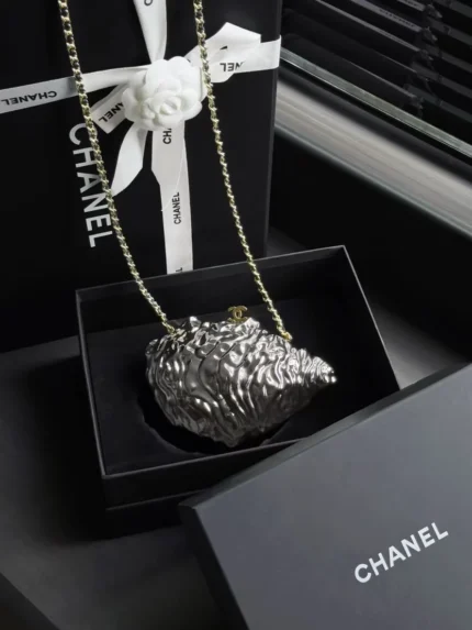 CHANEL Silver Shell Chain Bag