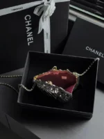 CHANEL Silver Shell Chain Bag - Image 4