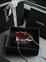 CHANEL Silver Shell Chain Bag - Image 3