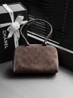 CHANEL Quilted Zip-Top Bowling Bag - Image 5