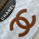 CHANEL Large-Logo Quilted Shoulder Bag - Image 10