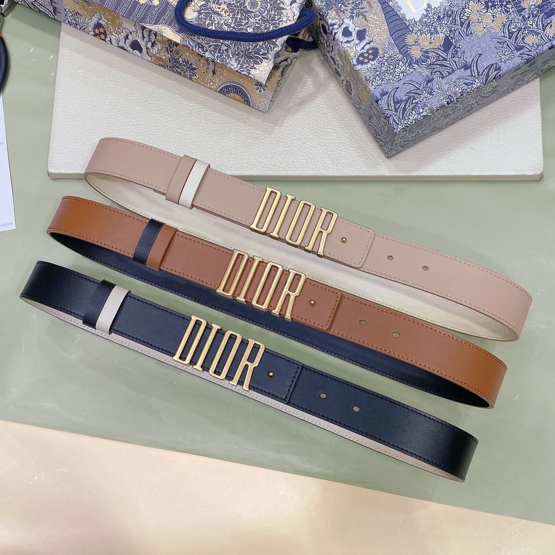 c7dfc34f-30d8-41c3-a88b-8404a75aed5d DIOR — 30 Montaigne Reversible Belt - Image 1