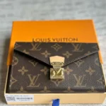 Louis Vuitton Lip and Eye Brush Set / 17 cm