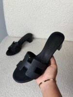Hermès Oasis Sandal - Image 2