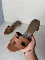 Hermès Oasis Sandal - Image 11
